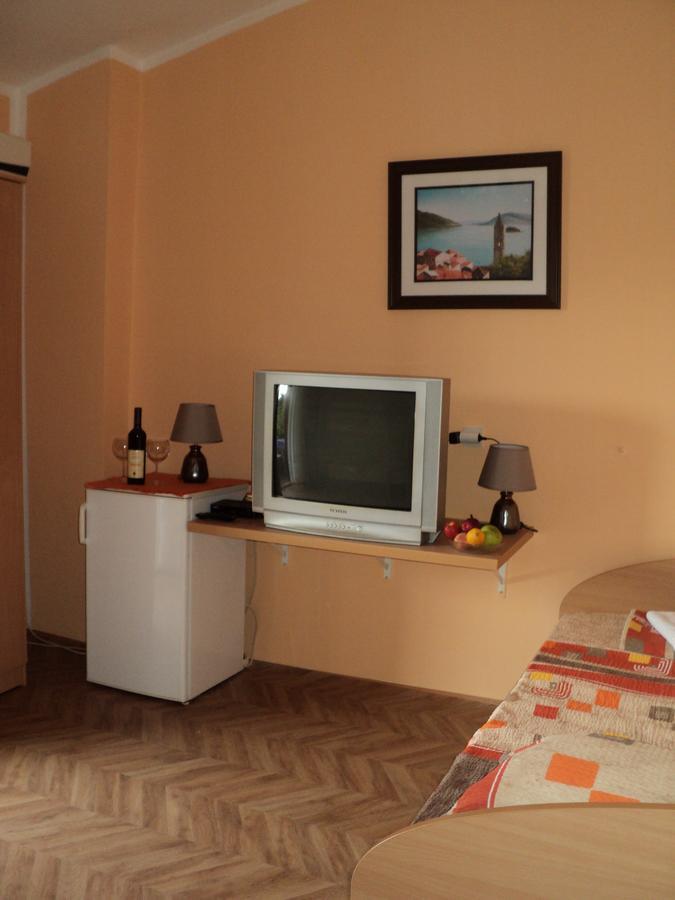 Apartments Skaljari Котор Екстер'єр фото